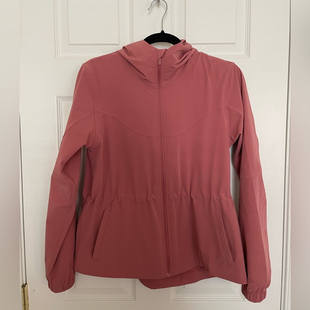 NWOT Pack It Up Lululemon Rain Coat